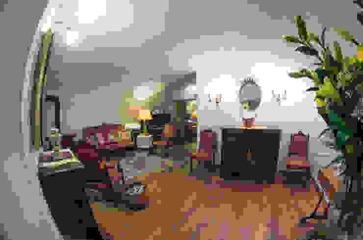 Baita L'Antica s.a.s. Moderne Wohnzimmer