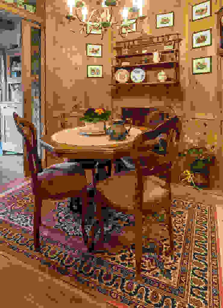 Baita L'Antica s.a.s. Moderne Esszimmer