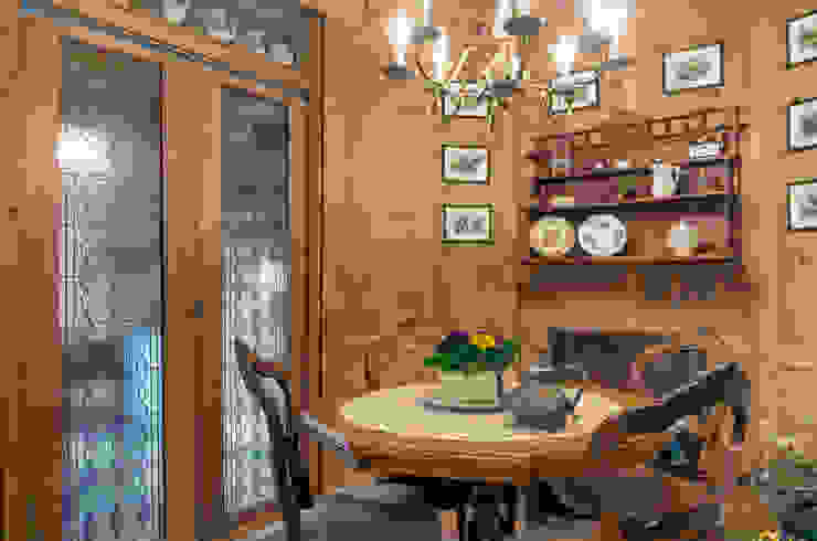 Baita L'Antica s.a.s. Moderne Esszimmer