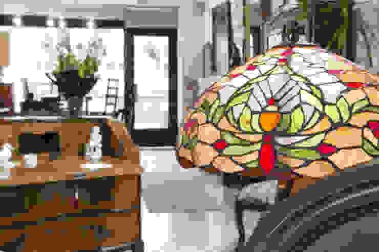 Baita L'Antica s.a.s. Moderne Wohnzimmer