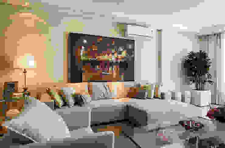 Flávia Kloss Arquitetura de Interiores Salones clásicos Tablero DM Ámbar/Dorado