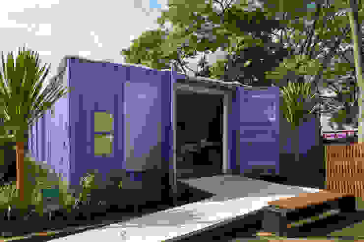 Fachada Container KB Interiores Casas industriais Alumínio/Zinco Roxo/violeta