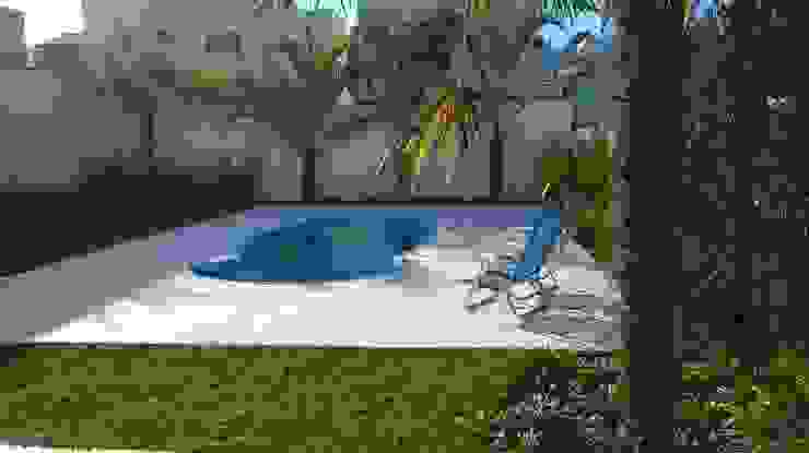 Piso De Piscina Homify