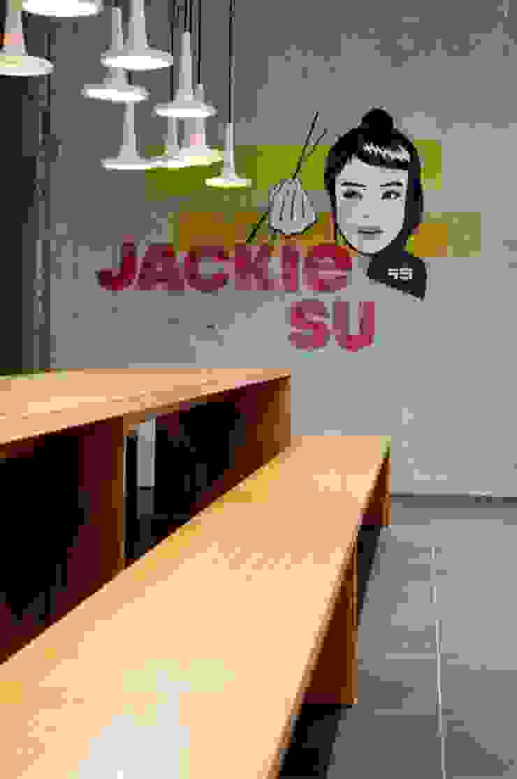 Jackie Su Restaurant by RAUMINRAUM Asiatische Gastronomie von rauminraum Asiatisch