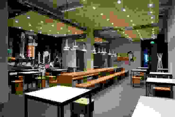 Jackie Su Restaurant by RAUMINRAUM Asiatische Gastronomie von rauminraum Asiatisch