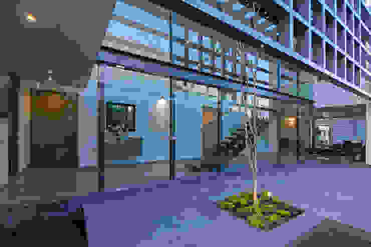 espacio NUEVE CERO UNO Terrace Glass Grey