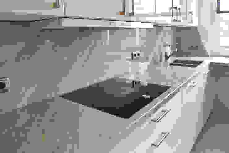 Küche mit exotischer Naturstein Küchenarbeitsplatte | homify