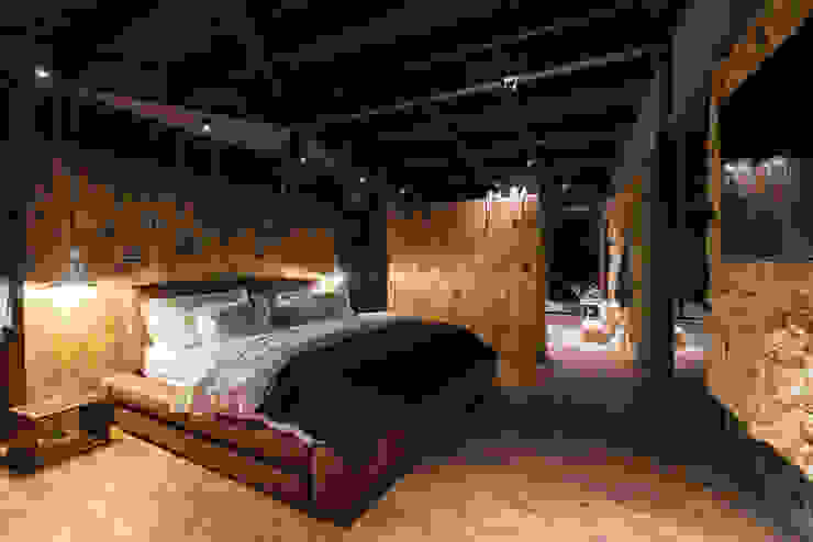 CASA GOZU, OPUS OPUS Country style bedroom
