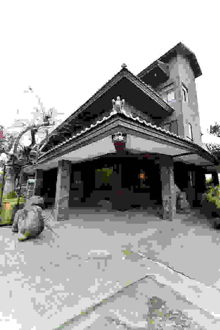 台中室內建築師|利程室內外裝飾 LICHENG Asiatische Häuser