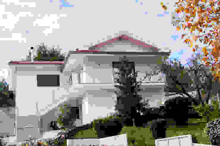 Transformasi Rumah Lawas Menjadi Rumah Modern homify Transformasi Rumah Lawas Menjadi Rumah Modern homify