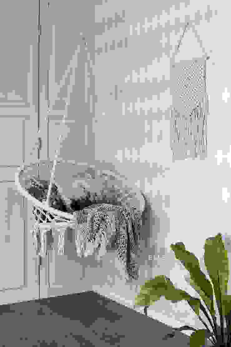 krijtverf eco texture vliesbehang multi wieber ruit met linnen structuur horizontale streep perzik en lila roze tinten ESTAhome.nl Scandinavische muren & vloeren Roze behang,wallpaper,hangstoel,macrame,bohemian,pastel,scandinavisch,Behang