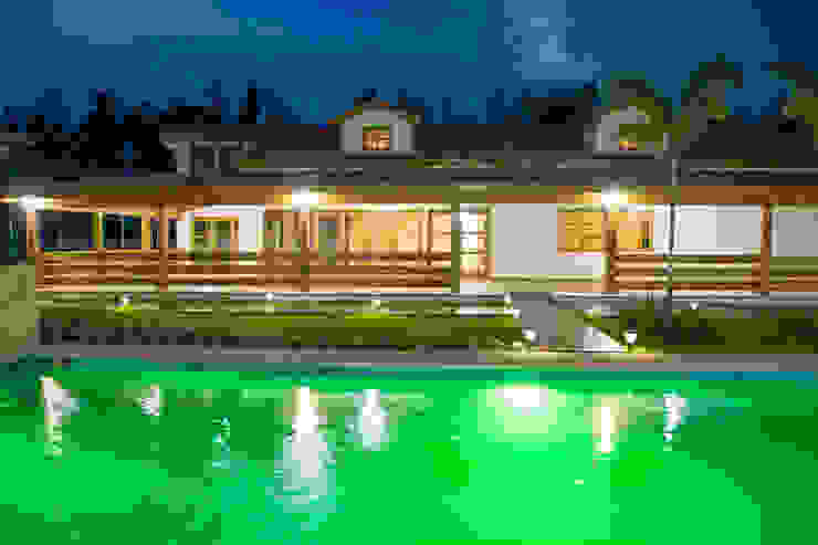 Casas y cabañas de Madera -GRUPO CONSTRUCTOR RIO DORADO (MRD-TADPYC) บ้านและที่อยู่อาศัย