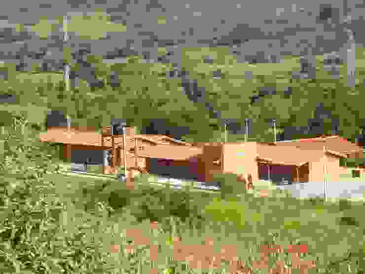 Casas y cabañas de Madera -GRUPO CONSTRUCTOR RIO DORADO (MRD-TADPYC) บ้านและที่อยู่อาศัย