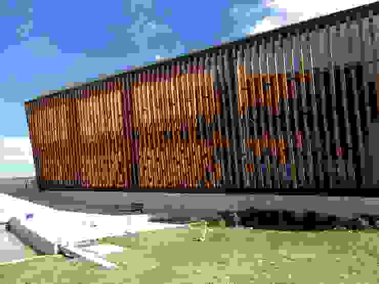 Casas y cabañas de Madera -GRUPO CONSTRUCTOR RIO DORADO (MRD-TADPYC) บ้านและที่อยู่อาศัย