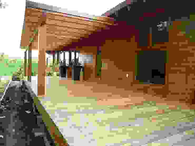 Casas y cabañas de Madera -GRUPO CONSTRUCTOR RIO DORADO (MRD-TADPYC) ห้องทำงาน/อ่านหนังสือ