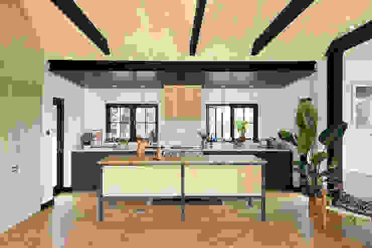 The Kent Kitchen By Devol Von Devol Kitchens Homify