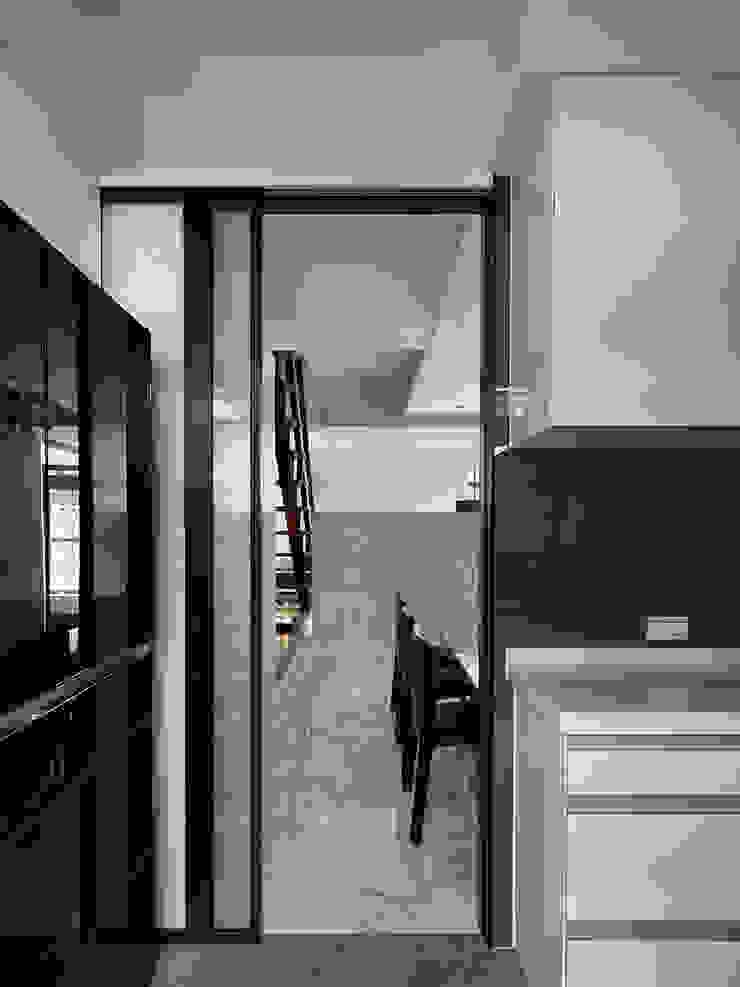 Sliding doors for your small kitchen homify