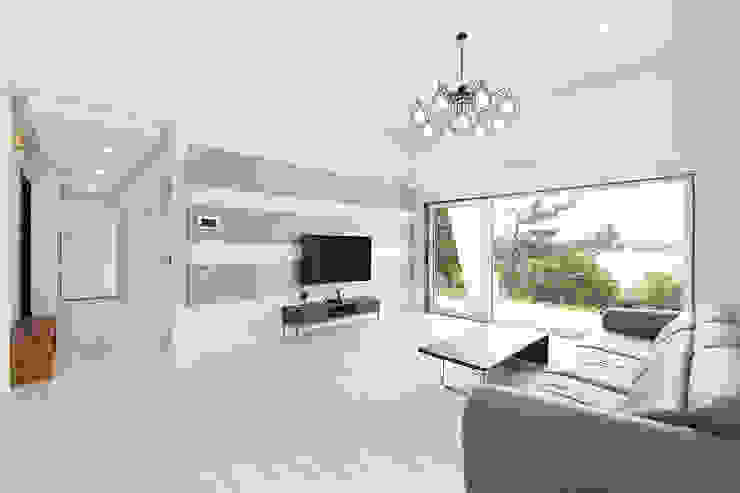경남 사천시 전원주택, (주)그린홈예진 (주)그린홈예진 Modern Living Room