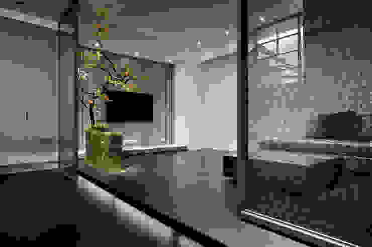 見光不見燈 時尚又柔和的天花板間接照明 Homify 見光不見燈 時尚又柔和的天花板間接照明 Homify