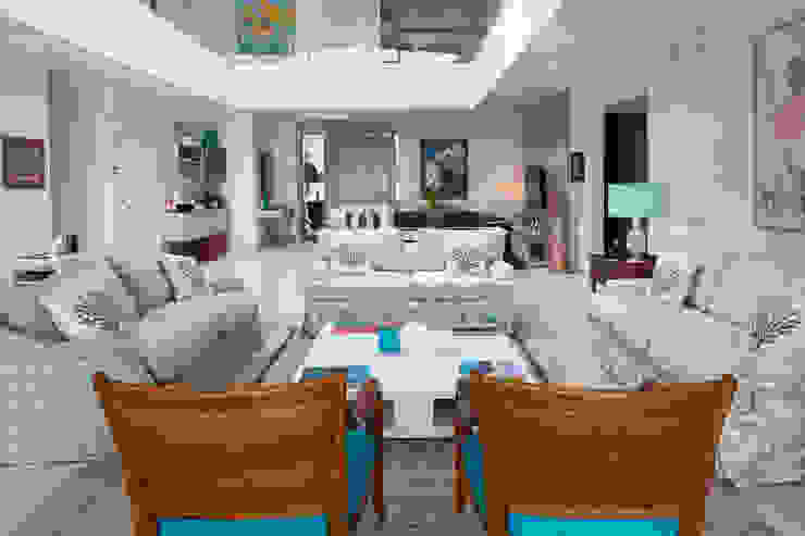 homify Salas de estar modernas