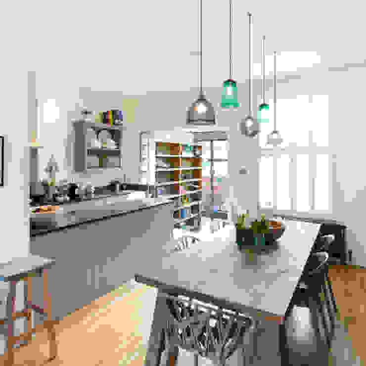 Double height crittall style extension HollandGreen 에클레틱 다이닝 룸