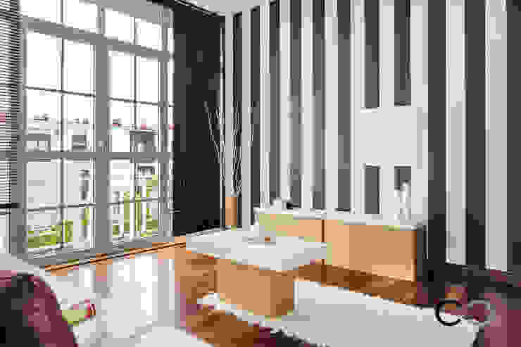 Home Staging para Banco en Galicia, CCVO Design and Staging CCVO Design and Staging Modern Living Room Brown
