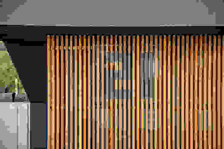 Haus DN, Henecka Architekten BDA Henecka Architekten BDA Moderne Häuser Holz Braun