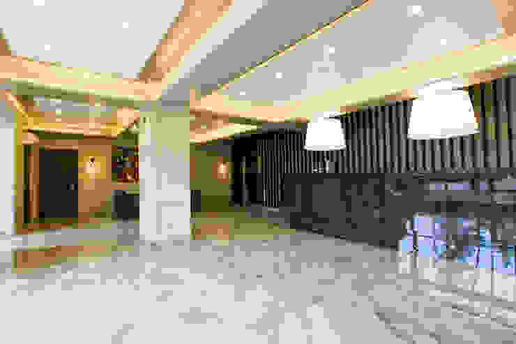 Xander Hotel โดย EVGENY BELYAEV DESIGN คลาสสิค