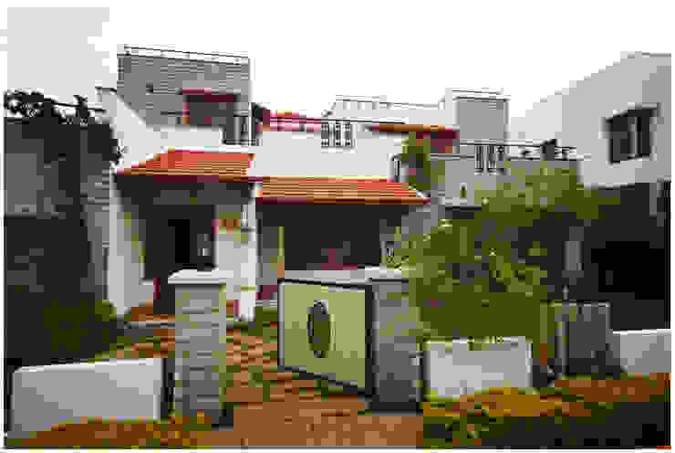 Temple Bells - Arati and Sundaresh's Residence, Sandarbh Design Studio Sandarbh Design Studio Eclectic style houses