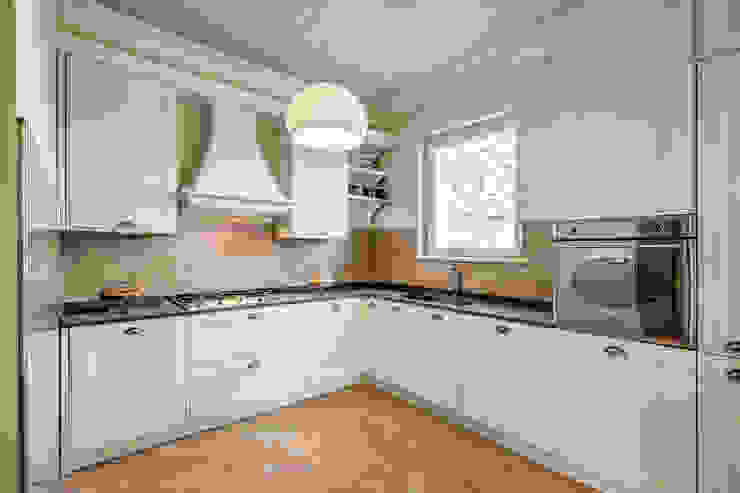 Studio Guerra Sas Cocinas de estilo clásico