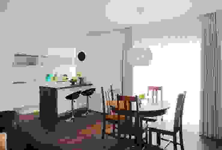 モダンデザインの ダイニング の GAAPE - ARQUITECTURA, PLANEAMENTO E ENGENHARIA, LDA モダン