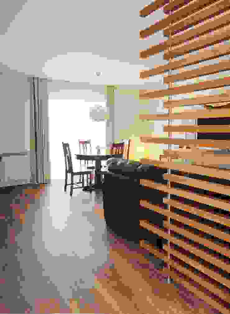 モダンデザインの ダイニング の GAAPE - ARQUITECTURA, PLANEAMENTO E ENGENHARIA, LDA モダン