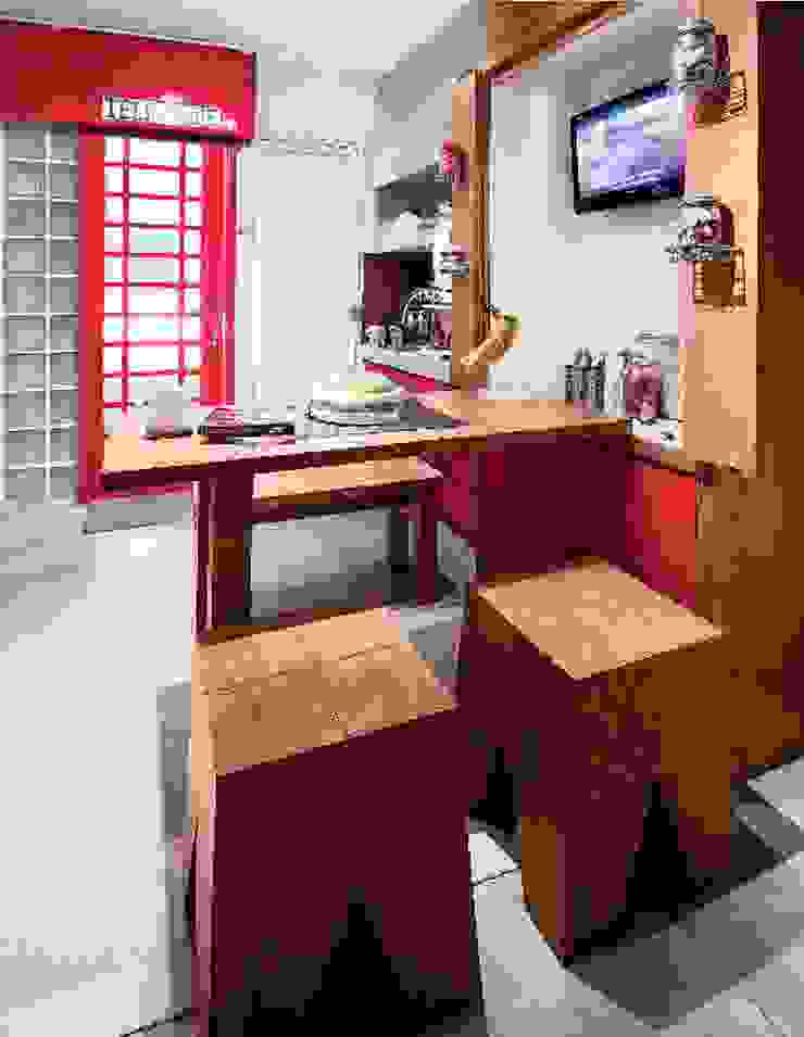 Industrial London inspired apartment, SATTVA square SATTVA square Ruang Makan Gaya Industrial