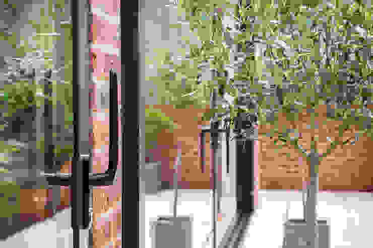 Extension, Wimbledon SW19 TOTUS Будинки