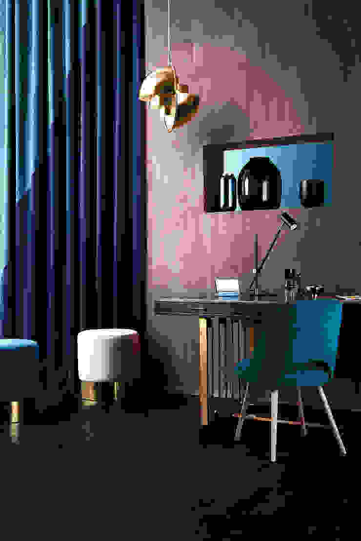 Mut zur Farbe Wohnwiese Jette Schlund Ausgefallene Arbeitszimmer Massivholz Lila/Violett stoffe,warme Farben,Wandfarben,schreibplatz,wohnen,Möbel,romo