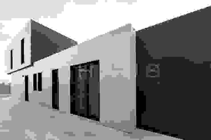 de Casas inHAUS Moderno Concreto reforzado