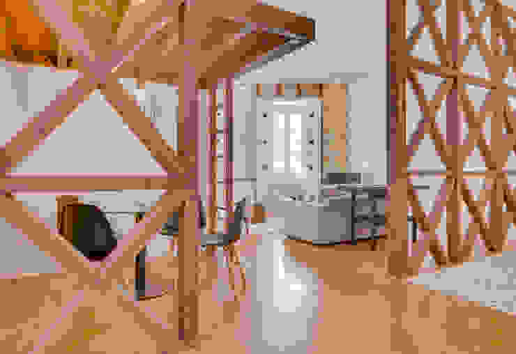 Ivo Santos Multimédia モダンデザインの リビング