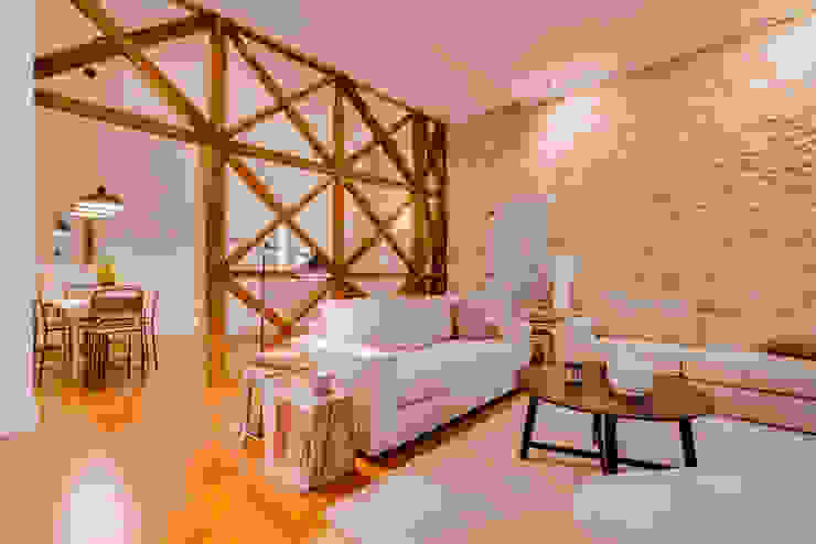 Ivo Santos Multimédia モダンデザインの リビング