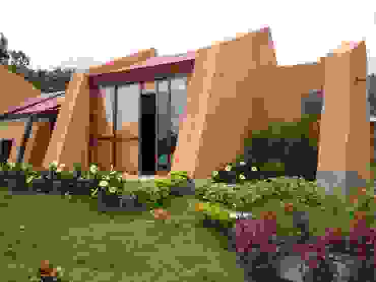 CASA TERRACOTA, CUNA ARQUITECTURA INGENIERÍA SOSTENIBLE CUNA ARQUITECTURA INGENIERÍA SOSTENIBLE Passive house Sandstone Orange