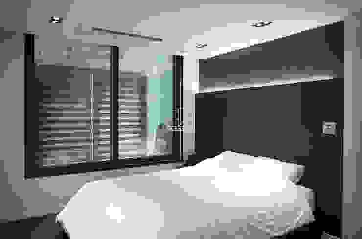 Modern Bedroom by ????? Modern