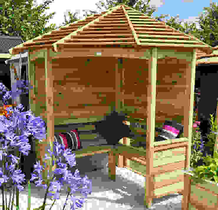 The arbour featured in the Hampton Court Flower Show Wonkee Donkee Forest Garden Mediterraner Garten Holz Lauben und Gewächshäuser