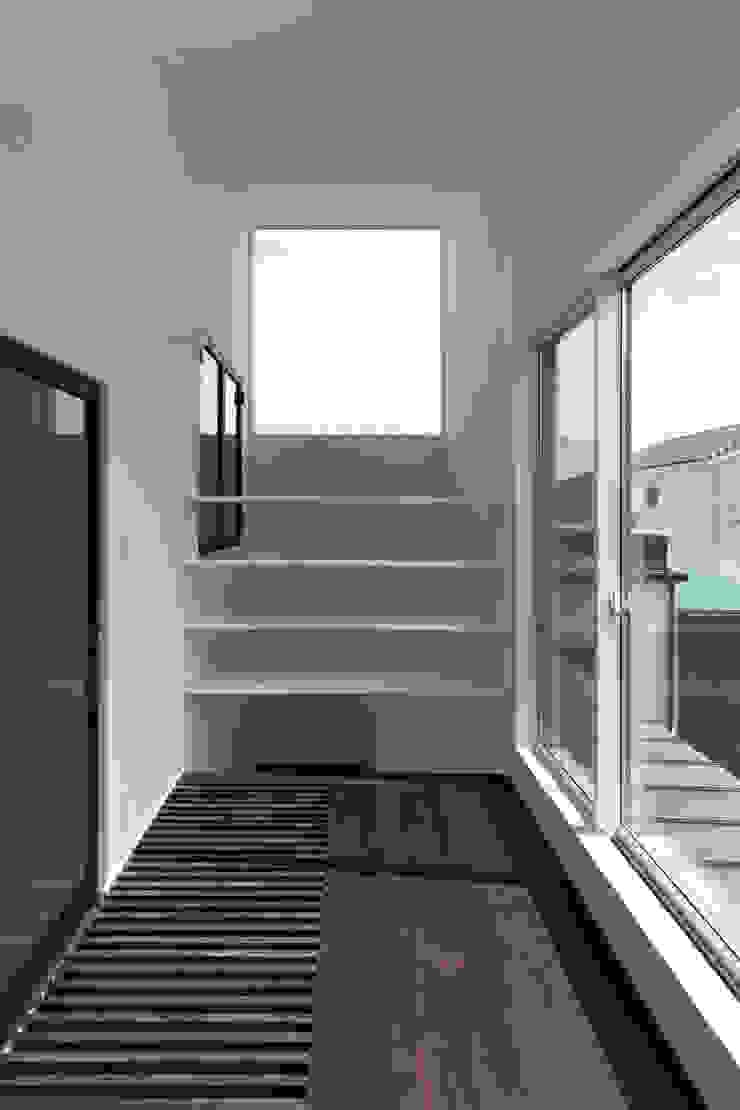 flap *studio LOOP 建築設計事務所 Giardino d'inverno moderno