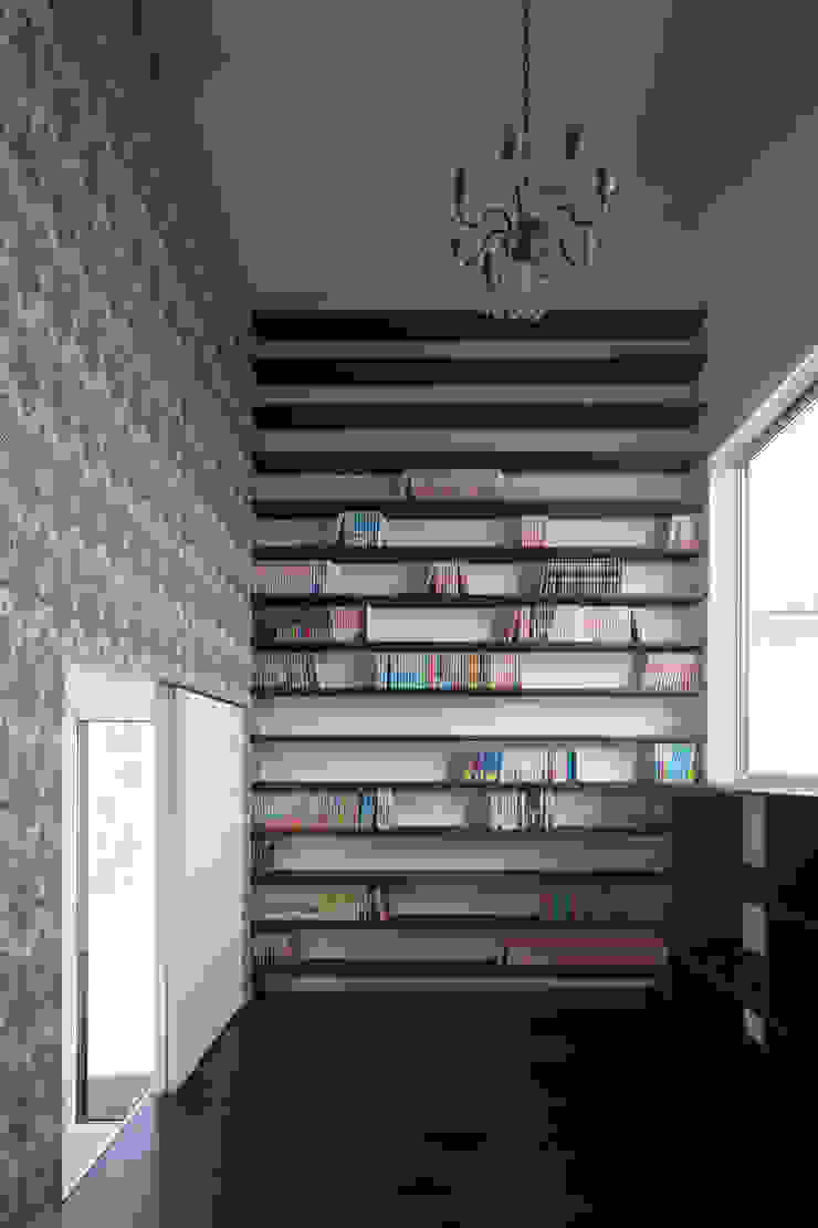 flap *studio LOOP 建築設計事務所 Studio moderno