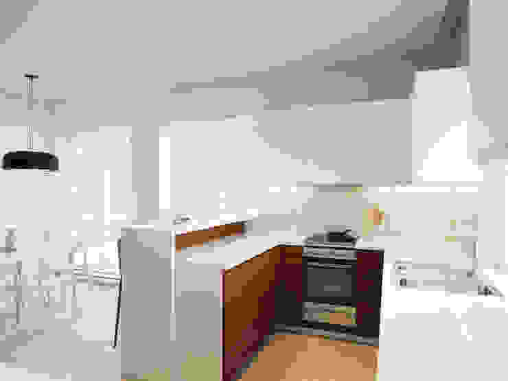 House in Tomsk EVGENY BELYAEV DESIGN Modern Kitchen