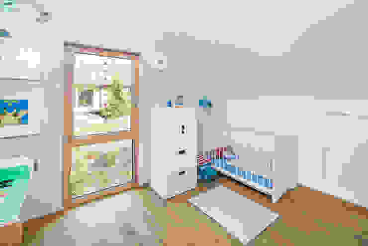 wir leben haus - Bauunternehmen in Bayern Baby room White