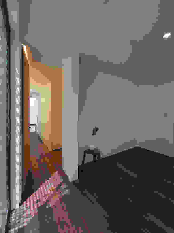 アトリエ スピノザ Kamar Tidur Modern