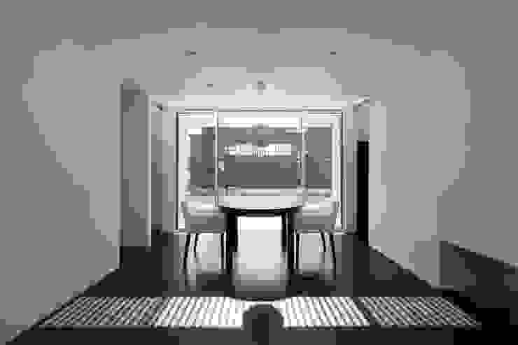 flap *studio LOOP 建築設計事務所 Soggiorno moderno
