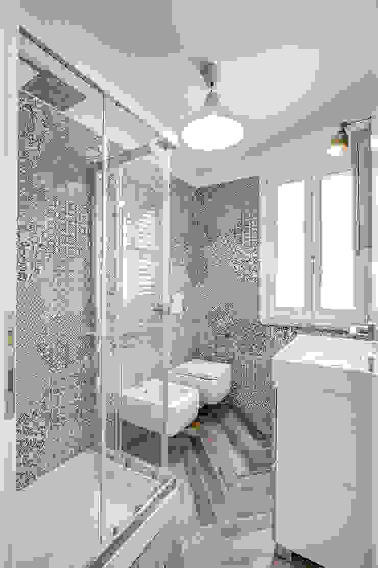 Studio Guerra Sas Baños de estilo clásico