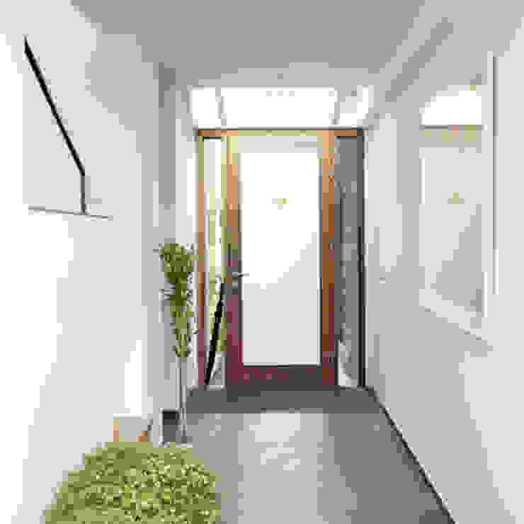 Villa aan het Spaarne, Archstudio Architecten | Villa's en interieur Archstudio Architecten | Villa's en interieur Moderner Flur, Diele & Treppenhaus Weiß