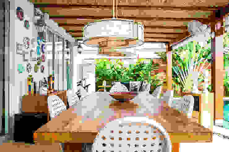 Churrasqueira Gourmet, VN Arquitetura VN Arquitetura Tropical style balcony, veranda & terrace